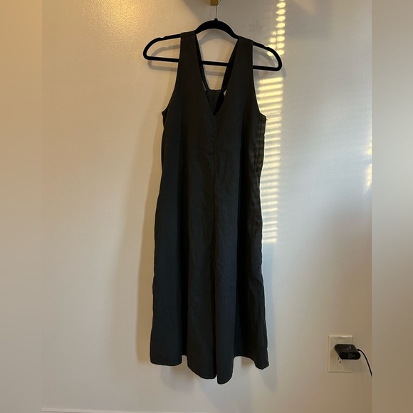 Standard James Perse Linen/Cotton Racerback Romper Black - Picture 3 of 9